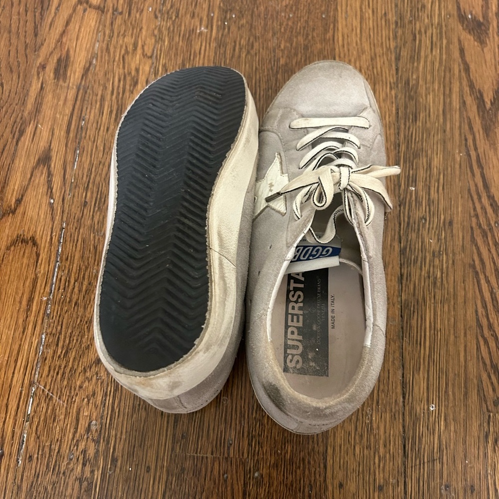 Golden Goose Superstar in Gray - Picture 4 of 14